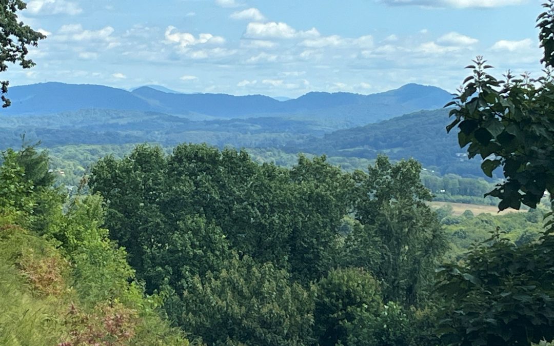 10 Acres Excellent Views – Asheville